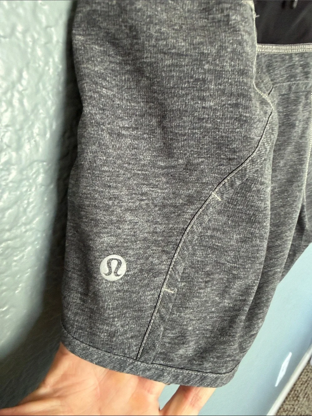 lululemon athletica Gray speed up Shorts with Black Waistband size 6, 4” inseam - Picture 3 of 8